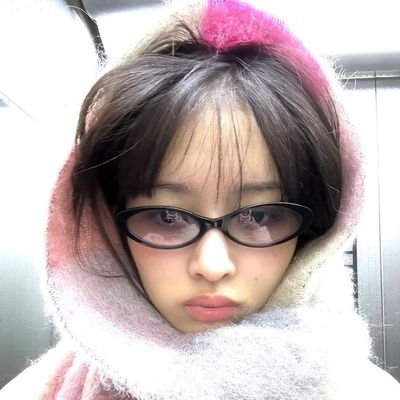 nabioom's profile picture. hum stud whom still trying to fit in to stem