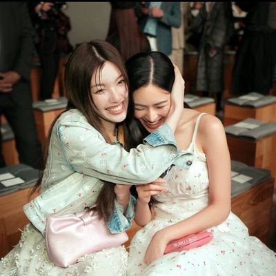 newtoLingOrm's profile picture. LingOrm 🫶

new to JKR fandom💜...pls guide me 🙏