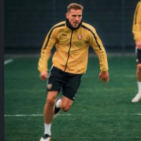 Julius 🖤💛 (@evohcadoh) 's Twitter Profile Photo