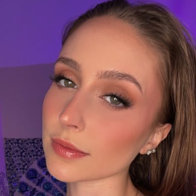 Isabell92755891's profile picture. 