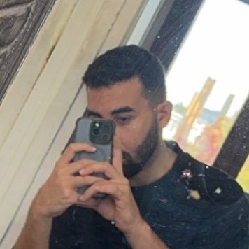 itamihawk's profile picture. Dans le regard paraît qu’on y voit une âme