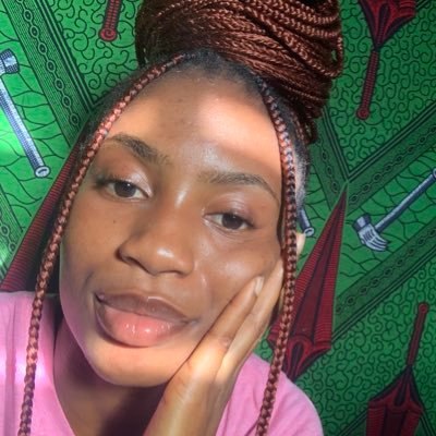 Cynthianecherem's profile picture. Spread love ❤️😊