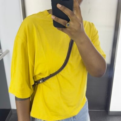 AfroVII's profile picture. 400+1. Valar Dohaeris. Culture Enthusiast. 💚🤍💜