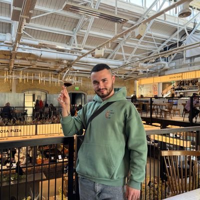 chort7777's profile picture. 