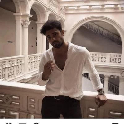 KUzun54826's profile picture. ıstanbulhukukfakultesı