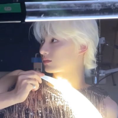 shua_day1230's profile picture. 내가 도착하기 전까지 잘지내고 있어야해ღ