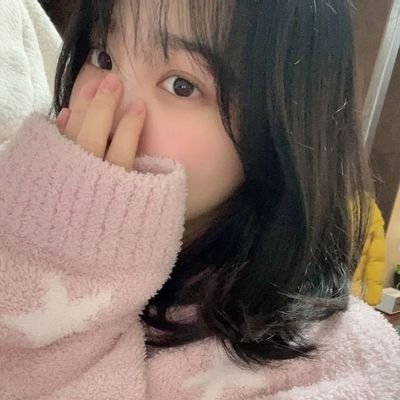 Cucumchaee's profile picture. #르세라핌 enthusiast