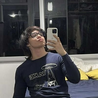 lop17476232's profile picture. 