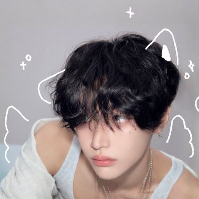 urrsherryq's profile picture. #원빈 -0️⃣2 𝙿ooky ! ▶️(🐱) ♥️ & ( 만도 ) ✿﹕ ︵︵ #riize lover 🐈⬛ 🍀🍮