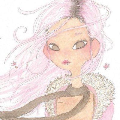 moonveil915422's profile picture. 