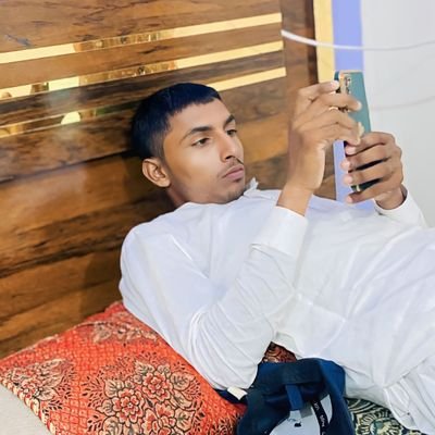 qadeersiyal48's profile picture. 