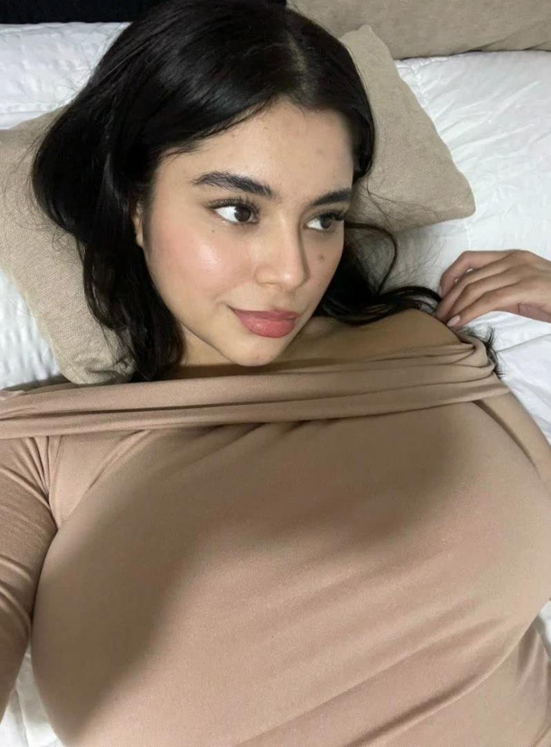 mayamzje's profile picture. 21 🥺 this page is just backup 💗