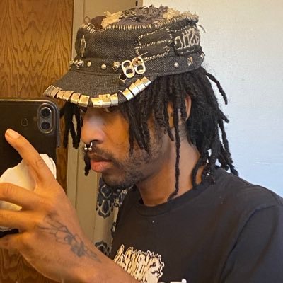 urinemyheartt's profile picture. @ssashaagrey 5’7