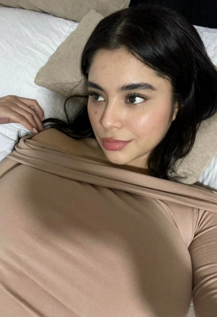 mayayclp's profile picture. 21 🩷 this is just a 2nd page 💕