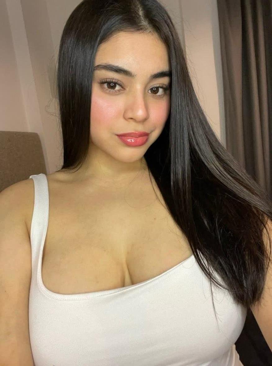 mayaootq's profile picture. 21 🙈 only active here ✌️