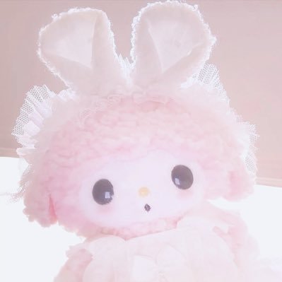 lambiepuff's profile picture. - made with lots of love for my sweet piano puff, the only delicate darling ⋆.˚⟡ ࣪ ˖
