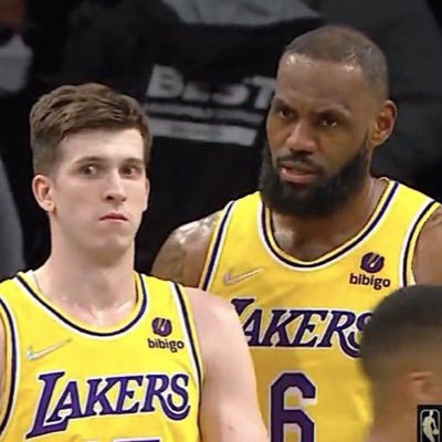 qaviin's profile picture. 