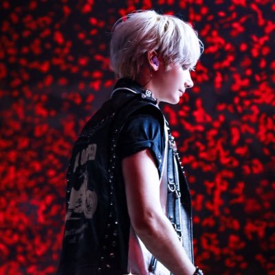 allthelove_hk's profile picture. 변방의 늦덕닝둥