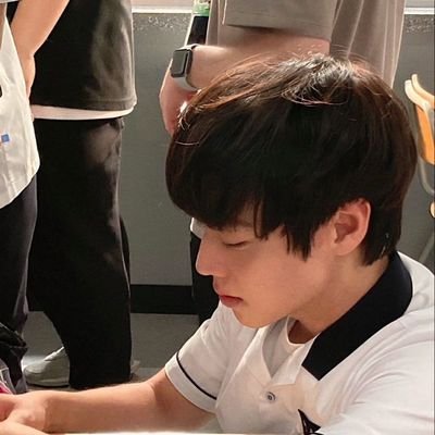 ljai_0's profile picture. 