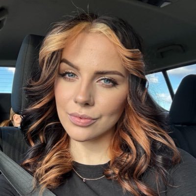 cblou13's profile picture. 24