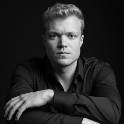 realchrissutter's profile picture. have sold a lot of product irl 🍊11 LP 🐅