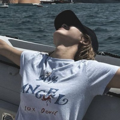ghosttlisa's profile picture. Lalisa is really like me.