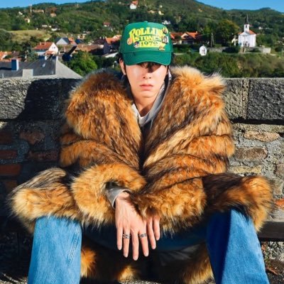 macaronn33's profile picture. 