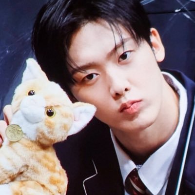Duaastroha's profile picture. 🇵🇰 || WooSan Biased🫶|| Astro OT6 -040921❤️ || Best w/Ast: 010122⭐️ || (Hamoroha💘)