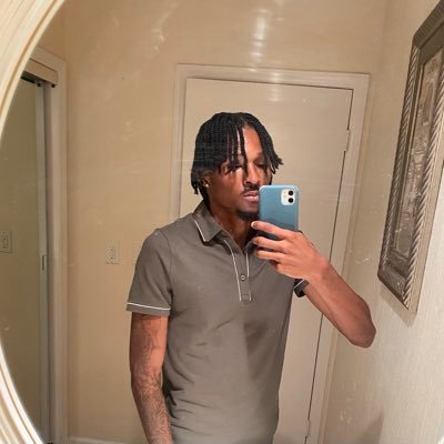 guapzayy's profile picture. 