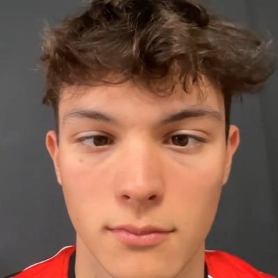 UTDFloris's profile picture. Manchester United and Ollie Bearman enjoyer