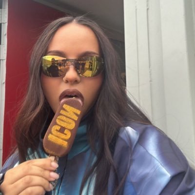 zarjeeling's profile picture. 