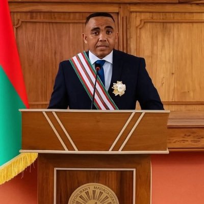colonelMichaelR's profile picture. Président de la Transition, Chef de l'État.