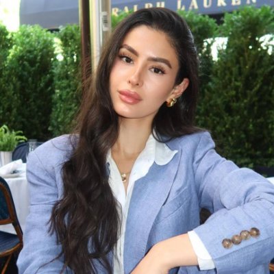 lily_lilyp's profile picture. Guiding professionals to align personal goals with organizational objectives and achieve meaningful career growth.