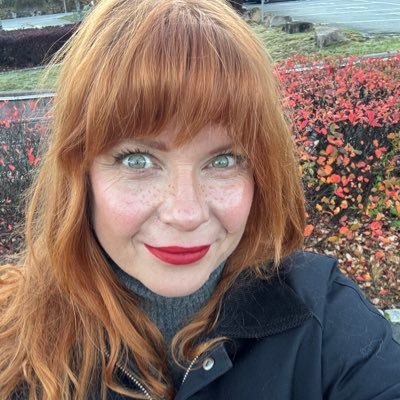 emabully's profile picture. I am a museum full of art but you had your eyes closed. ~ rupi Kaur