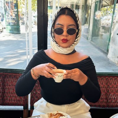 aimec18's profile picture. Que la vida se nos pase disfrutando el momento.
👷🏾‍♀️