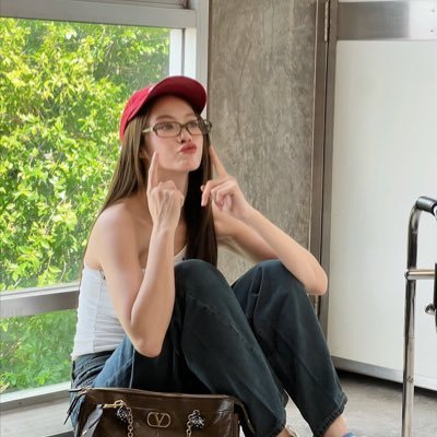 reewainy's profile picture. 