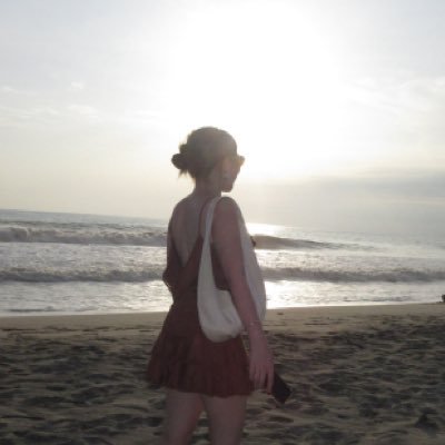 valeriaslzrr_'s profile picture. 