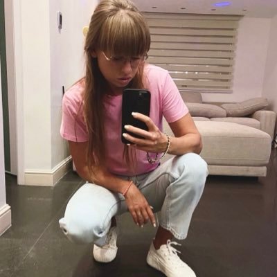 Julieta6660922's profile picture. Бывший акк @j_sopi