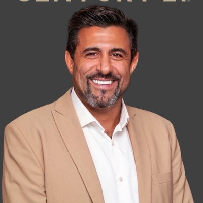 DanielC75581835's profile picture. Chef d’entreprise  Groupe CONSTANTIMMO, Ancien Professeur, Auditeur et dirigeant d’établissement public.