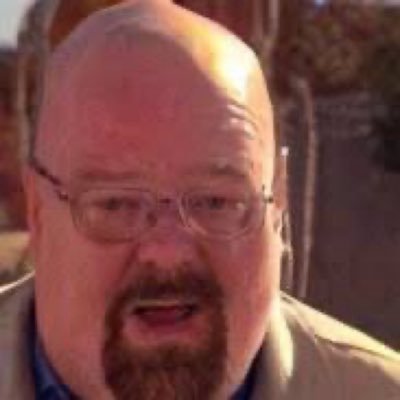 HankundWalt's profile picture. Breaking Bad hayranıyım. Biraz da büyük meme hayranı olabilirim.