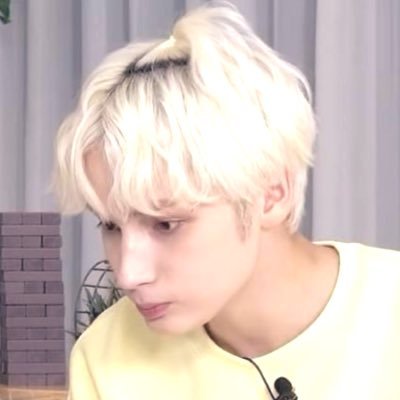 sheepningkai's profile picture. sheep #휴닝카이 frolicking in the fields...isn't that so coolヾ(≧▽≦*)o