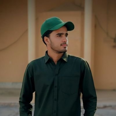 iamsamikh's profile picture. In the right eyes , you are art.