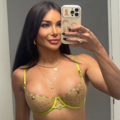 IlaganIsabela's profile picture. single fur mom, and i like fashion music foods and travelling. made in Philippines, based in Melbourne Victoria.