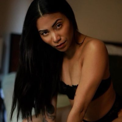 cinetima_'s profile picture. the essence. energy. portfolio, & cine, of model & Sacred Embodiment Guide— Fatima. 🥀 Instagram @cinetima_