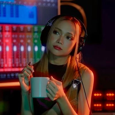 den_twice's profile picture. just TWICE & BINI❣