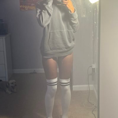 damnlexiii's profile picture. don’t be shy dm me