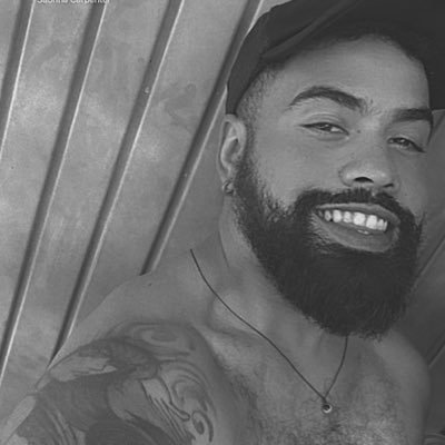 plgcss's profile picture. coisas boas levam tempo, por isso eu to sempre atrasado.