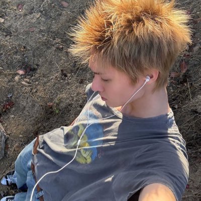 jingaixuan's profile picture. 