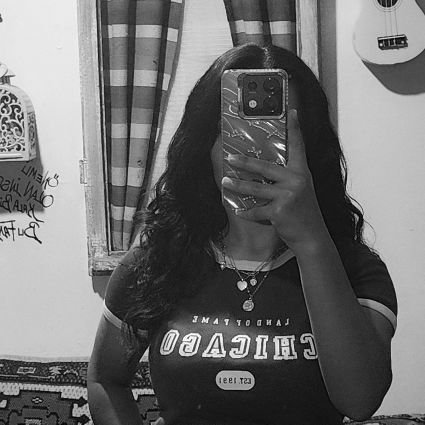 Meryem112680's profile picture. 🍷🌙''