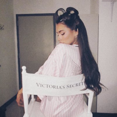 heartlessbebe's profile picture. #1 positions stan ♡
